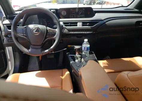 2020 Lexus Ux 200 from USA, damaged, VIN JTHX3JBH4L2029393